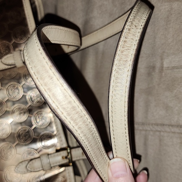 Michael Kors Metallic Signature Gold Shoulder Bag - Picture 11 of 13